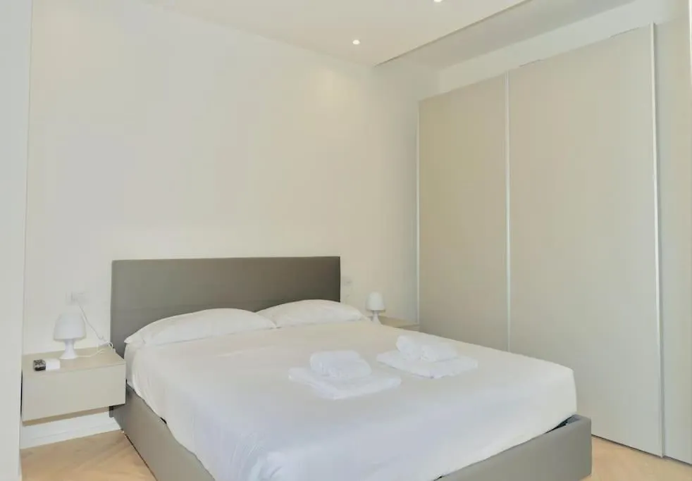 Apartment Sky View -Porta Nuova- Appartamento 2 Con Balcone Milan