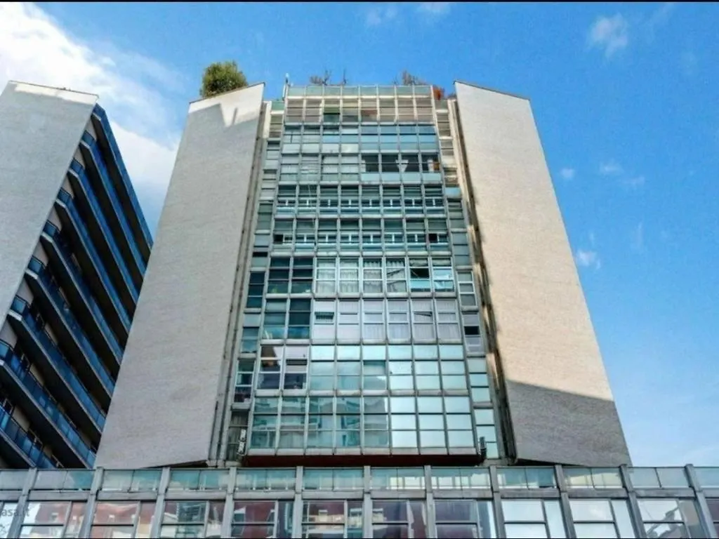 Sky View -Porta Nuova- Appartamento 2 Con Balcone Milan 0*,  Italy